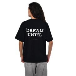 Футболка жіноча чорна з принтом Dream Until