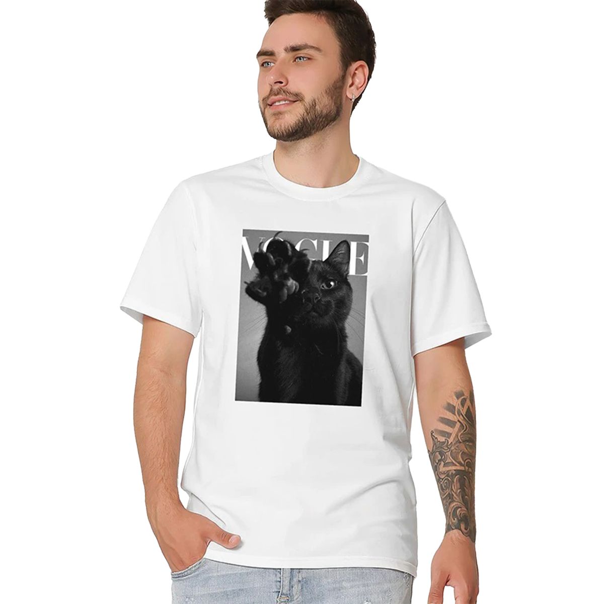 Футболка чоловіча біла з принтом Vogue Kitty