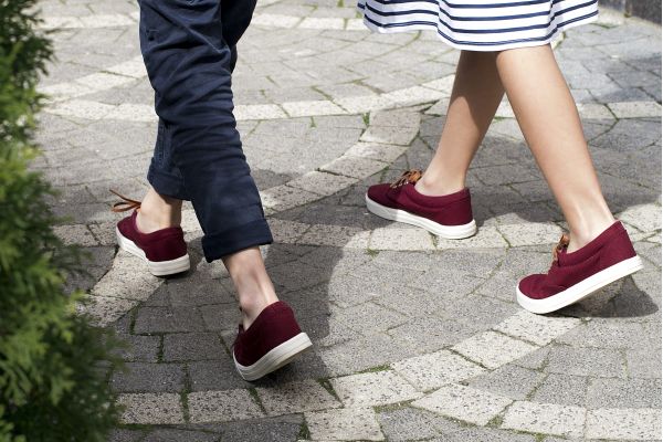 Советы для маленьких пешеходов: Какую обувь выбрать для прогулок ребенку?